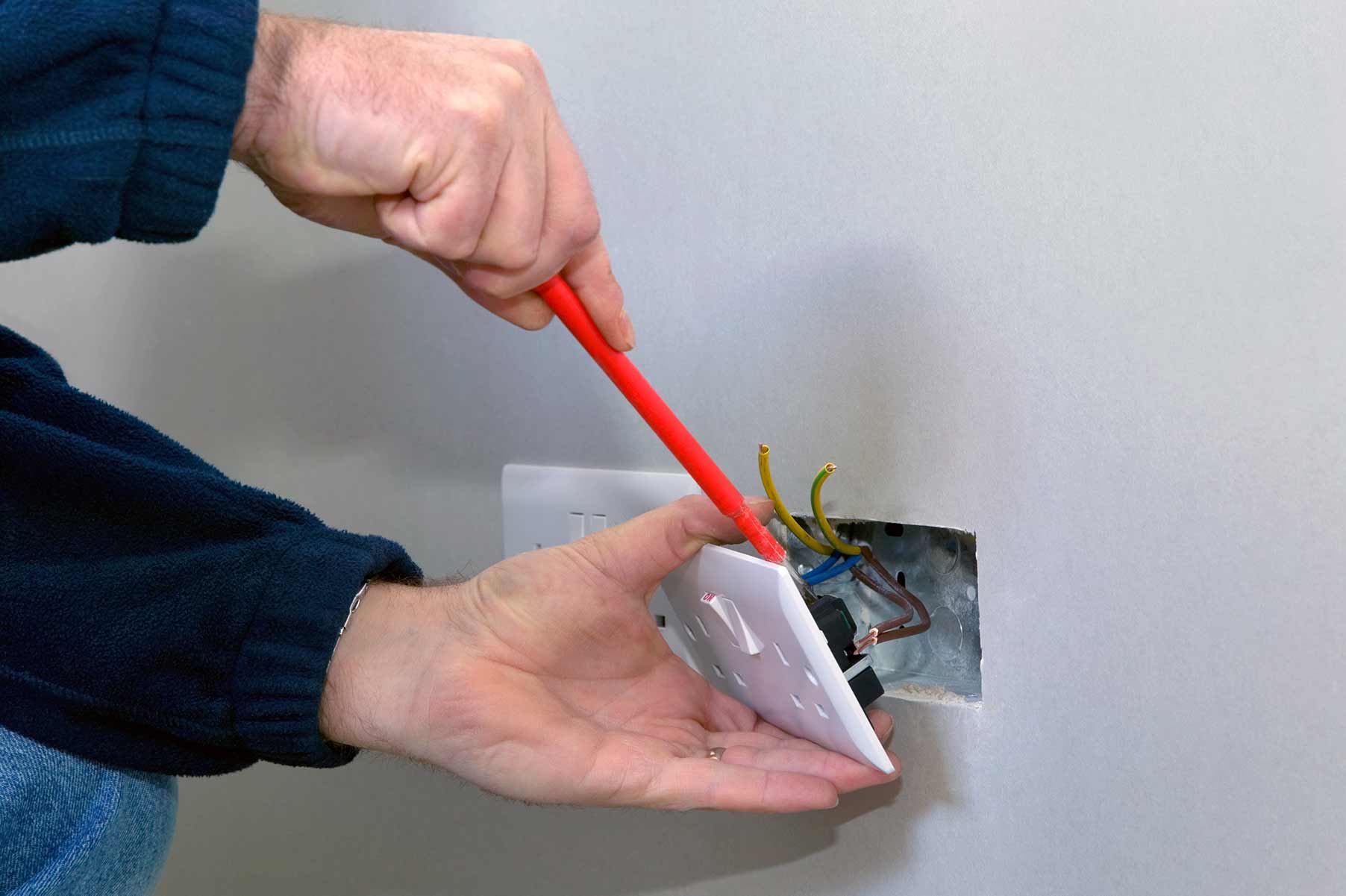 Our electricians can install plug sockets for domestic and commercial proeprties in Yeovil and the local area. 